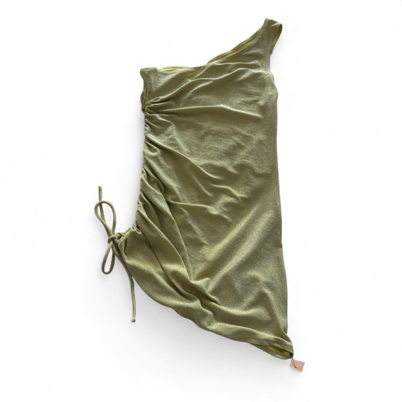 Reformation Dresses & Skirts - Reformation Metallic Chartreuse Dress